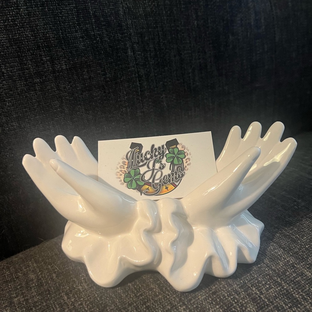 Cool vintage hands card or photo display